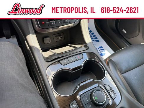 Used 2023 GMC Acadia AT4 w/ Preferred Package AWD/4WD image 20