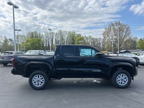 New 2026 Toyota Tacoma SR5 AWD/4WD image 4