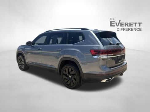 Used 2024 Volkswagen Atlas SE FWD image 5