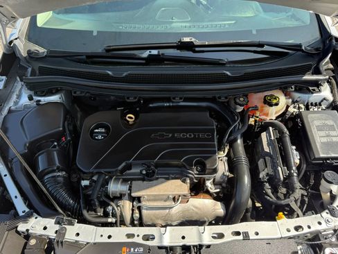 Used 2016 Chevrolet Cruze LS FWD image 11