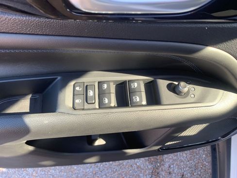 New 2026 Jeep Compass Latitude image 12