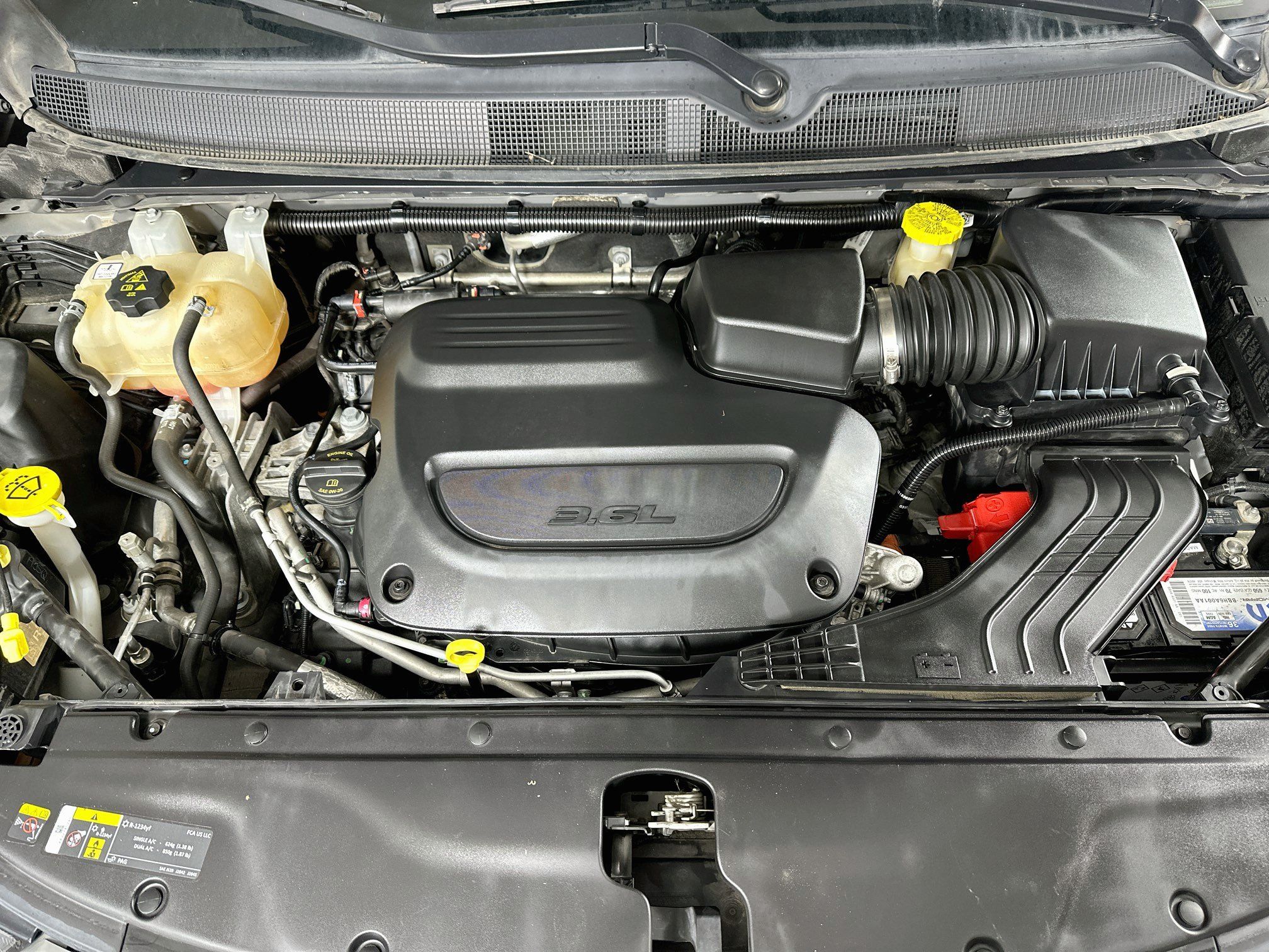 Used 2023 Chrysler Pacifica Limited FWD image 31