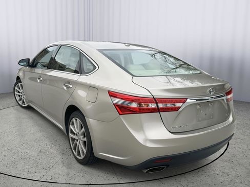 Used 2013 Toyota Avalon XLE Touring image 8