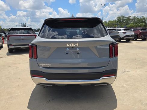 New 2026 Kia Sorento EX FWD image 7