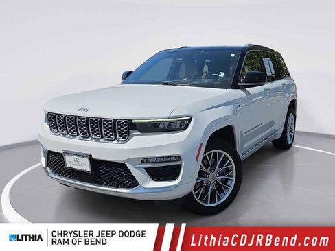 Used 2023 Jeep Grand Cherokee Summit w/ Advanced Protech Group IV AWD/4WD image 1