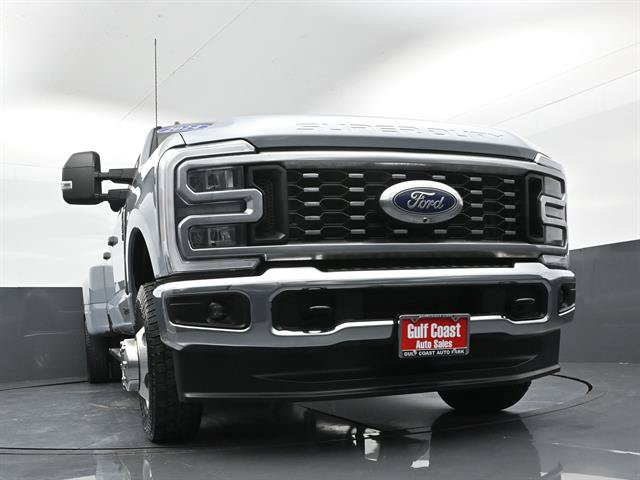 Used 2024 Ford F350 Lariat AWD/4WD image 36