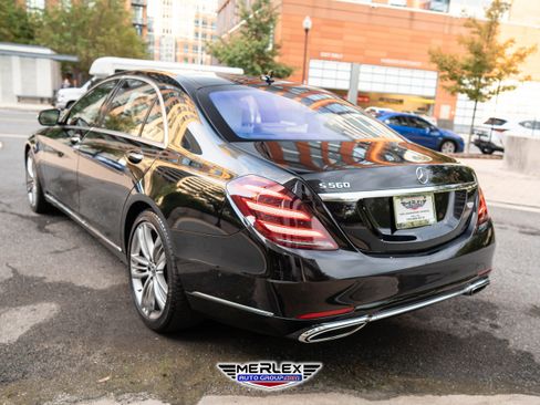 Used 2018 Mercedes-Benz S 560 Sedan image 5