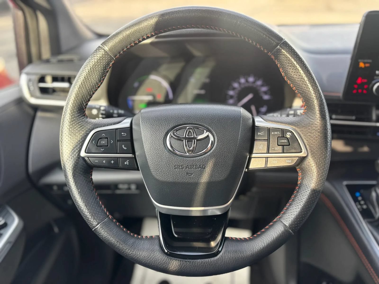 Used 2021 Toyota Sienna XSE AWD/4WD image 14