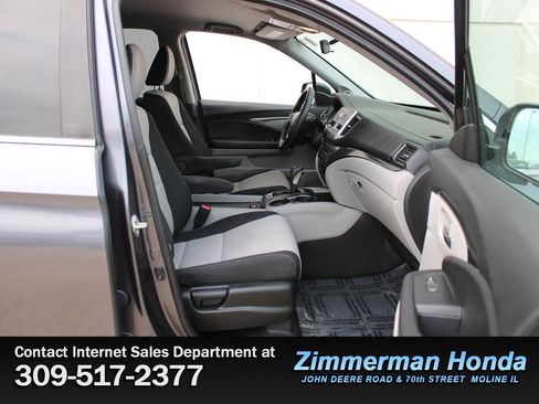 Certified 2017 Honda Ridgeline RTS image 19