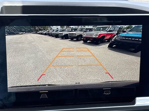 Used 2023 Chevrolet Silverado 1500 LT image 20