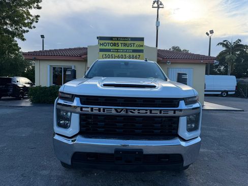 Used 2023 Chevrolet Silverado 2500 LT AWD/4WD image 9