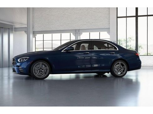 Used 2023 Mercedes-Benz E 350 4MATIC Sedan image 37