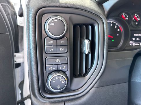 Certified 2023 Chevrolet Silverado 1500 Custom w/ Rally Edition image 18