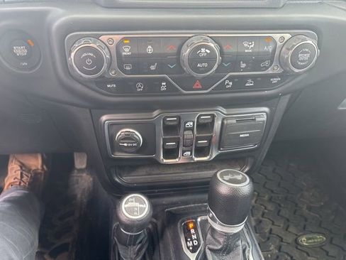 Used 2021 Jeep Wrangler Unlimited Sport image 36