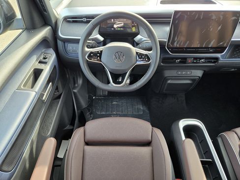 New 2025 Volkswagen ID. Buzz Pro S image 8