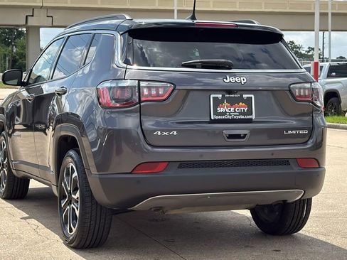 Used 2024 Jeep Compass Limited AWD/4WD image 3