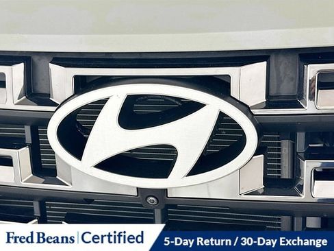 Certified 2025 Hyundai Santa Cruz Limited AWD/4WD image 27