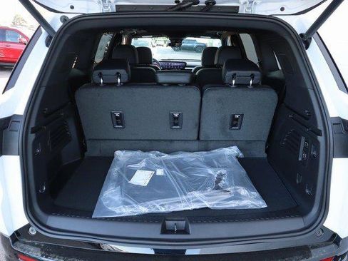 New 2026 Buick Enclave Sport Touring w/ Power Package image 8