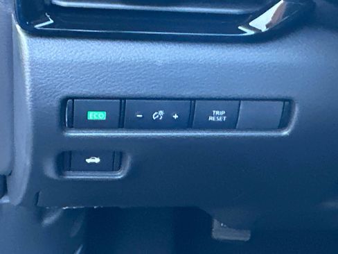 New 2025 Nissan Sentra SV image 23