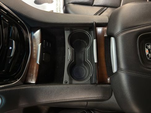Used 2019 Cadillac Escalade Luxury image 20