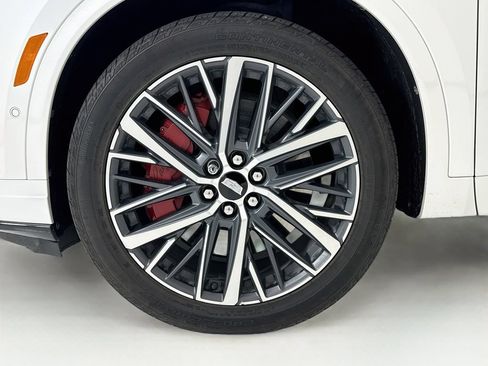 Used 2022 Cadillac XT6 Sport w/ Technology Package AWD/4WD image 11