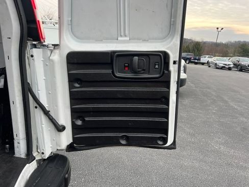 Used 2023 GMC Savana 2500 w/ Driver Convenience Package image 22