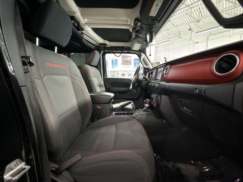 Used 2022 Jeep Wrangler Unlimited Rubicon w/ Cold Weather Group AWD/4WD image 29