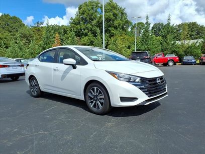 New 2025 Nissan Versa SV w/ Trunk Package