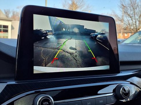 Used 2023 Ford Escape ST-Line Select image 9