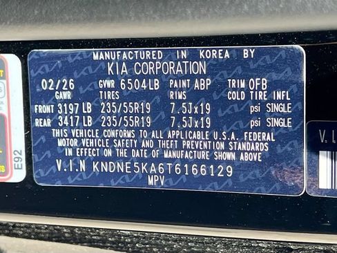 New 2026 Kia Carnival SX w/ SX Dark Edition Package FWD image 35