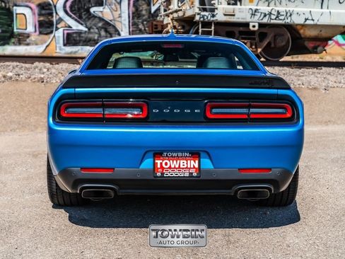 Used 2023 Dodge Challenger SRT Hellcat RWD image 6