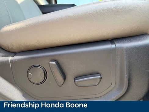 Used 2019 Ford F150 Lariat AWD/4WD image 47