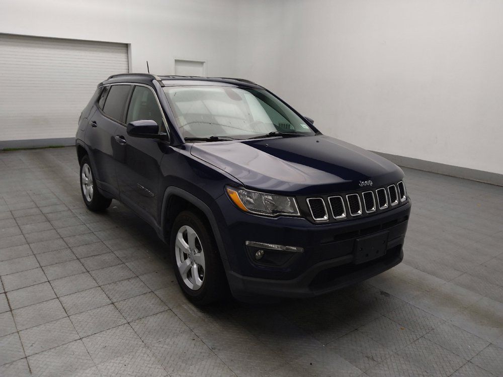 Used 2018 Jeep Compass Latitude w/ Cold Weather Group AWD/4WD image 13