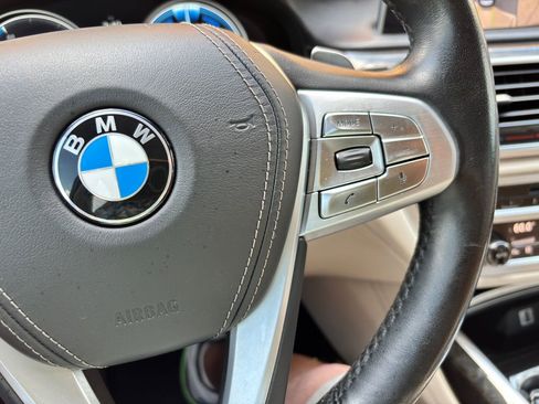 Used 2016 BMW 750i xDrive AWD/4WD image 39