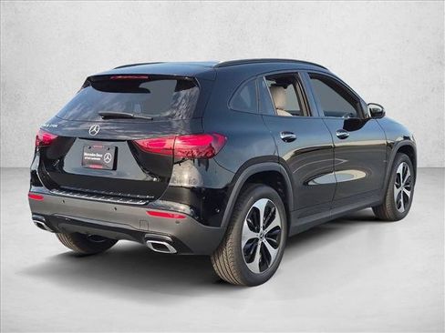 New 2026 Mercedes-Benz GLA 250 image 2