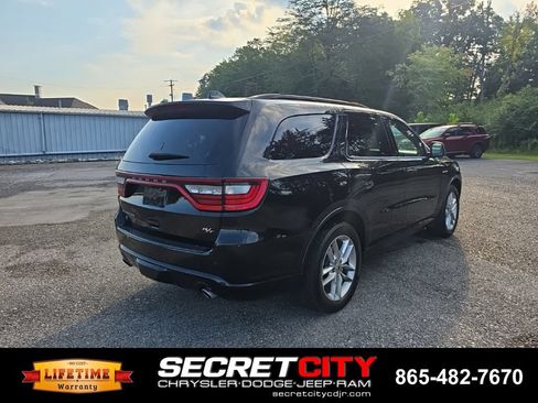 Used 2023 Dodge Durango R/T AWD/4WD image 5