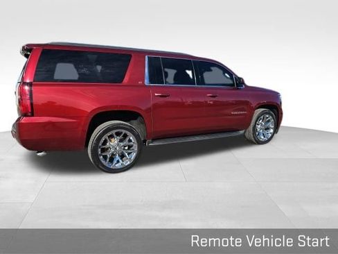 Used 2017 Chevrolet Suburban LT image 27