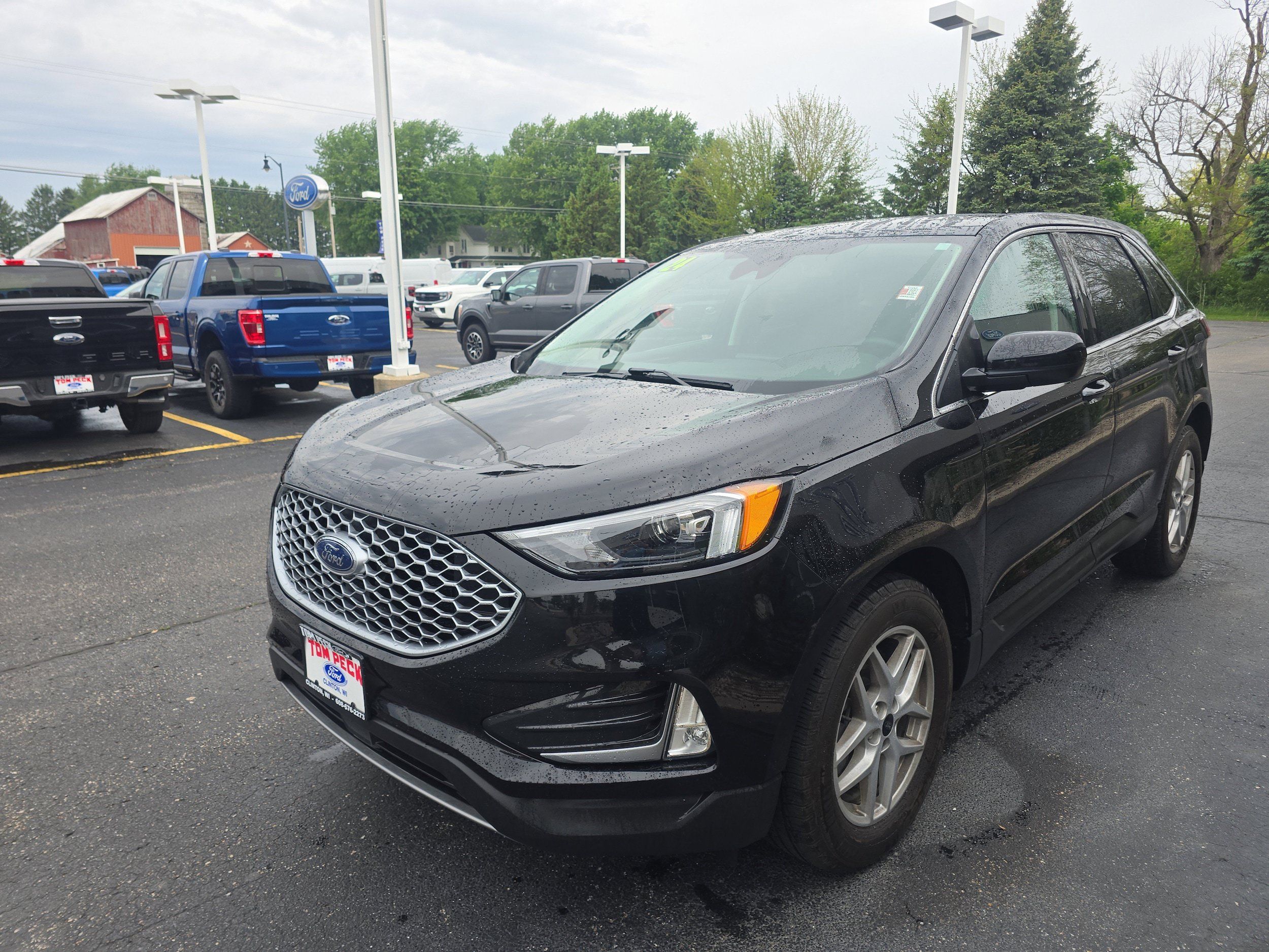 Used 2024 Ford Edge SEL w/ Convenience Package AWD/4WD image 4