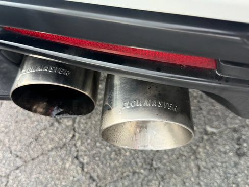 Used 2019 Chevrolet Camaro ZL1 RWD image 18