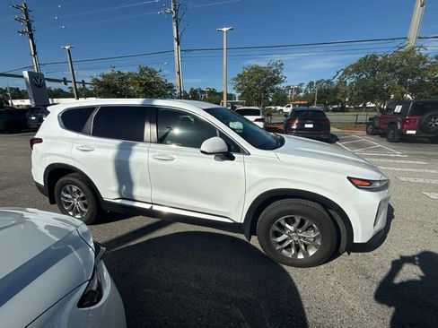 Used 2020 Hyundai Santa Fe SE FWD image 15