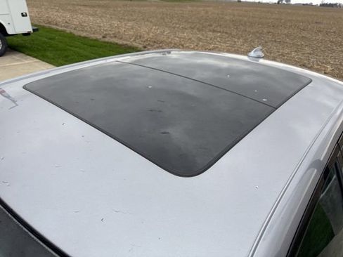 Used 2017 Chrysler 300 S w/ 300S Premium Group AWD/4WD image 4