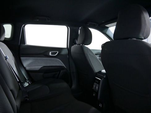 Used 2024 Jeep Compass Sport image 22