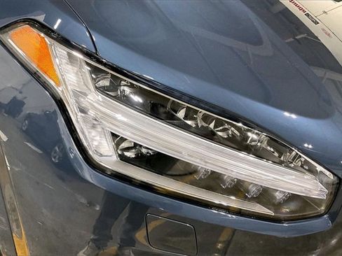 Certified 2023 Volvo XC90 B5 Core w/ Protection Package Premier image 31