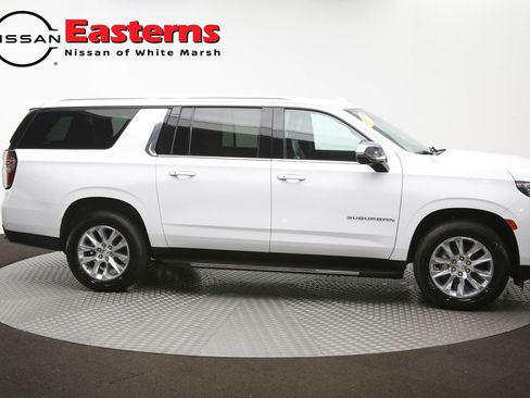 Used 2023 Chevrolet Suburban Premier RWD image 49