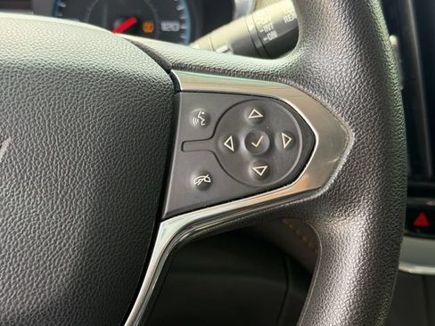 Used 2019 Chevrolet Traverse LS FWD image 19
