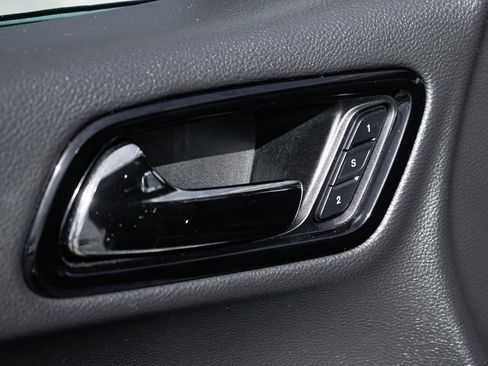 Used 2022 Dodge Durango GT image 17