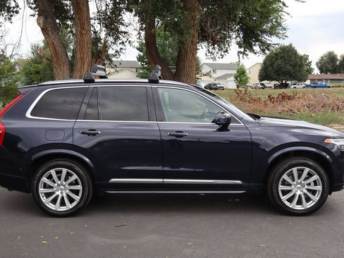 Used 2017 Volvo XC90 T6 Inscription w/ Vision Package AWD/4WD image 3