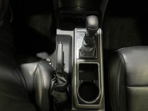 Used 2019 Toyota Tacoma Limited image 20