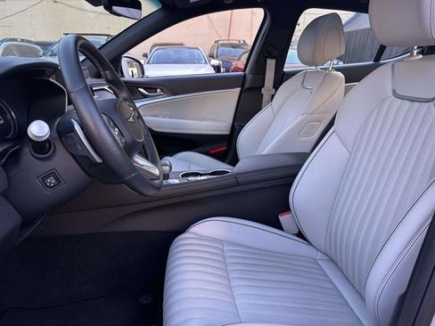 Used 2025 Genesis G70 3.3T Advanced image 18