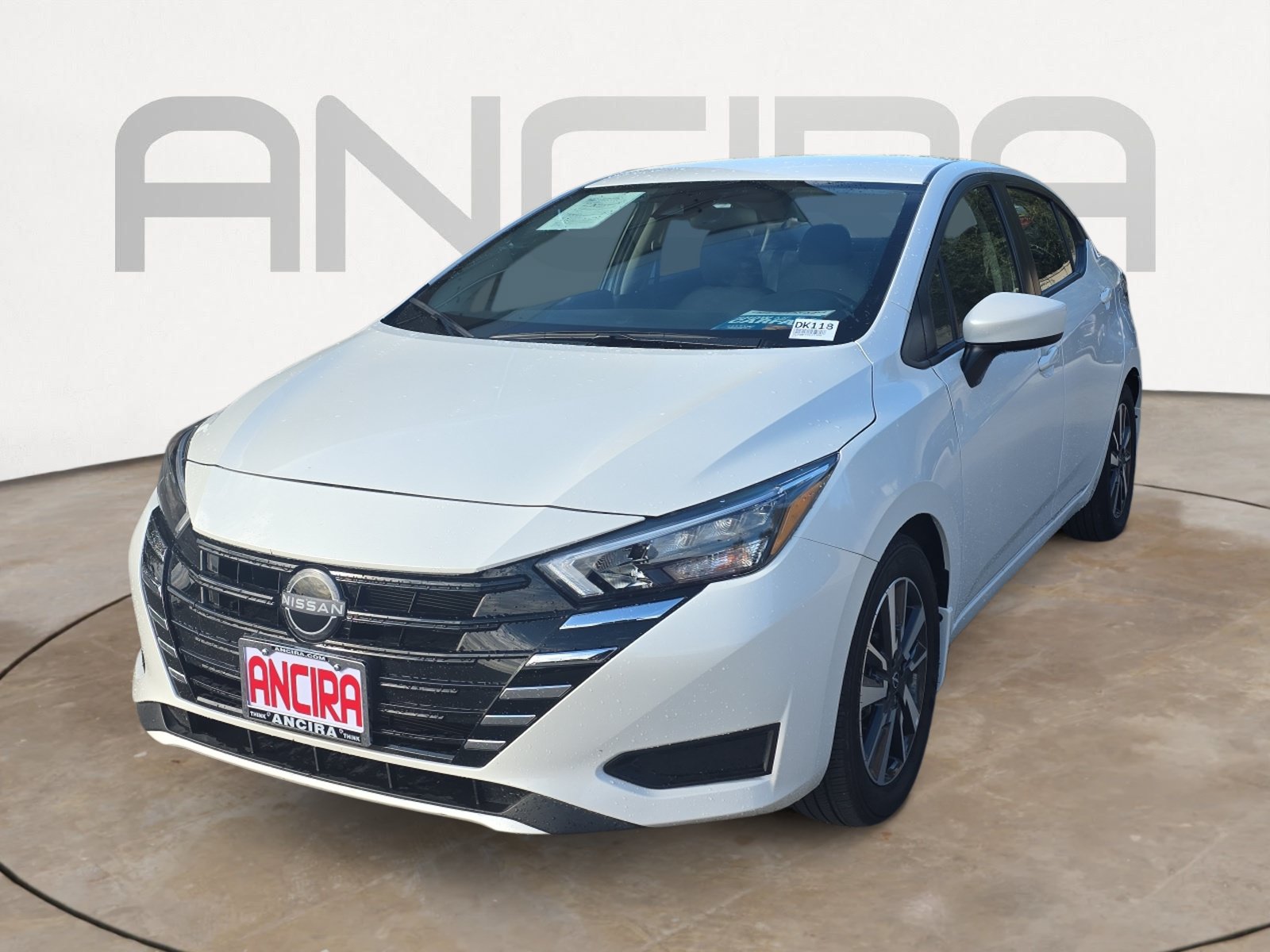 Used 2025 Nissan Versa SV FWD image 4